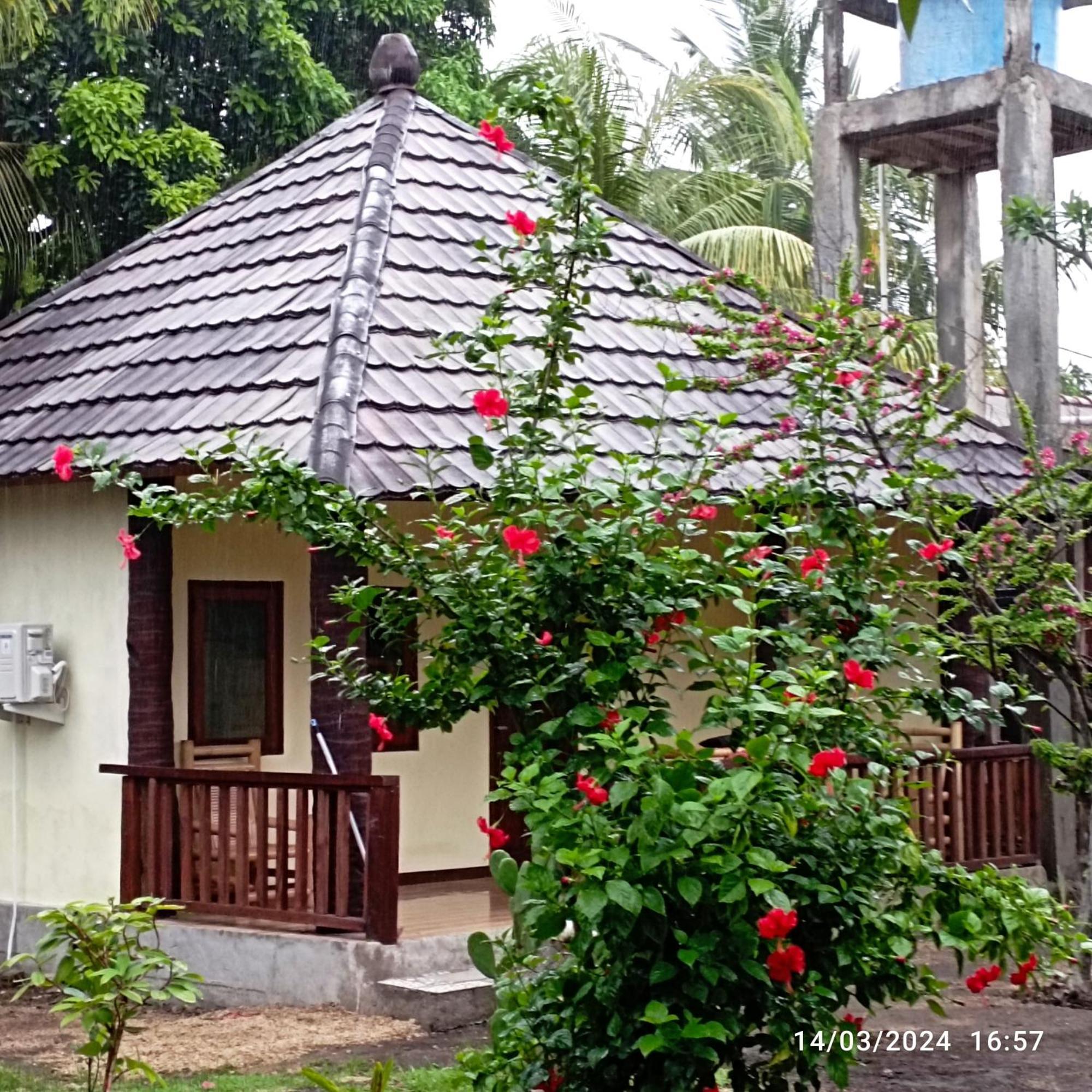 Tangga Bungalows Gili Air Buitenkant foto