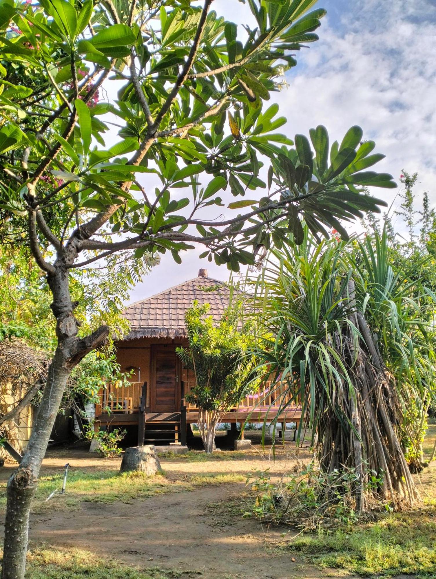 Tangga Bungalows Gili Air Buitenkant foto