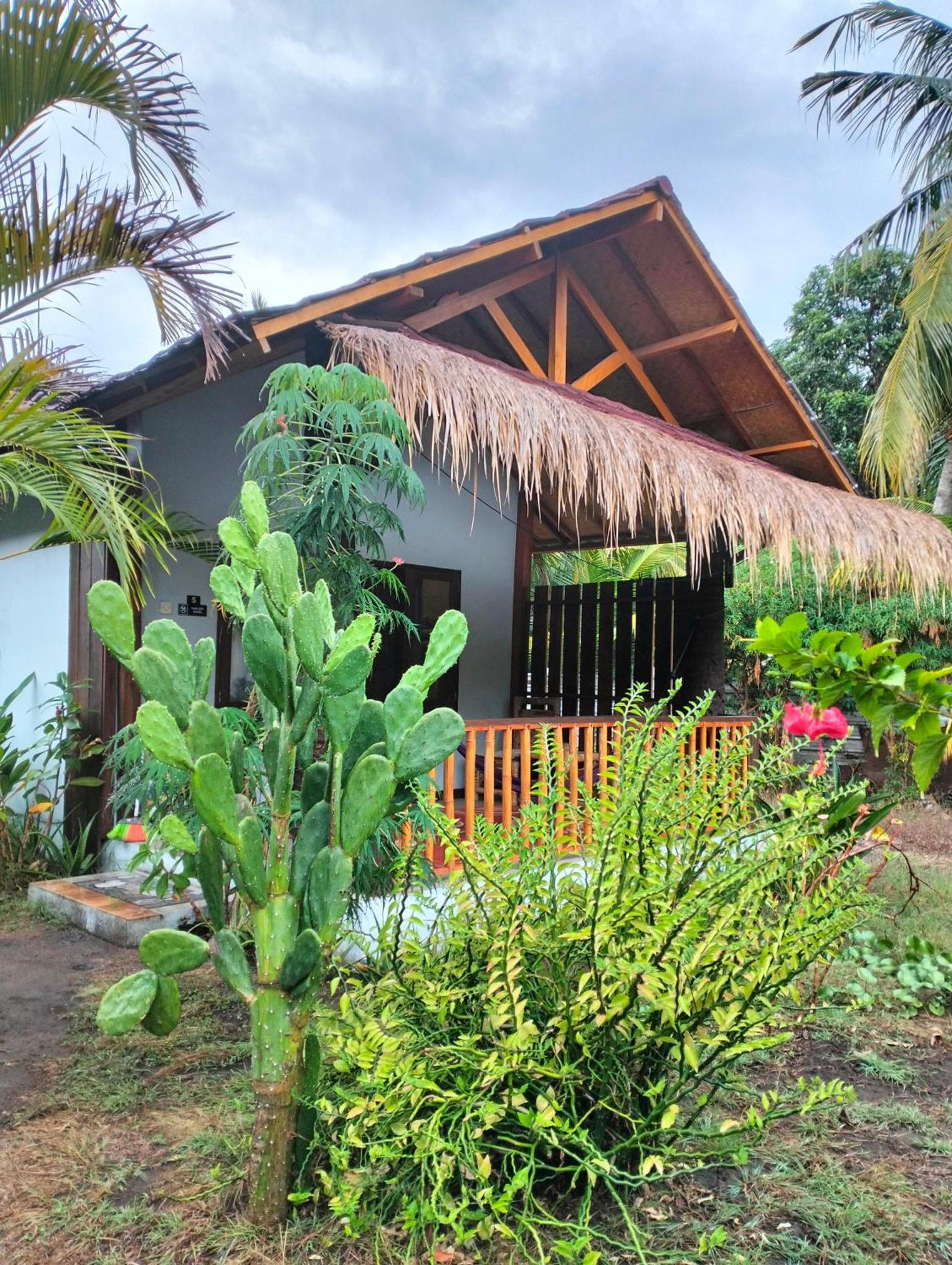 Tangga Bungalows Gili Air Buitenkant foto